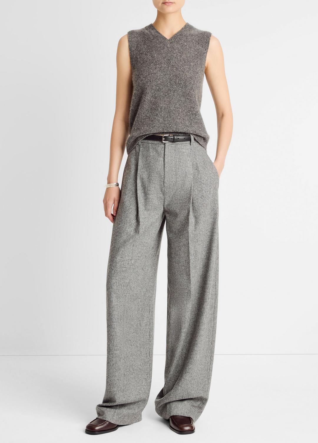 Donegal Plush Cashmere Sweater Vest in V-Neck - MEDIUM HEATHER GREY DONEGAL | VINCE Women