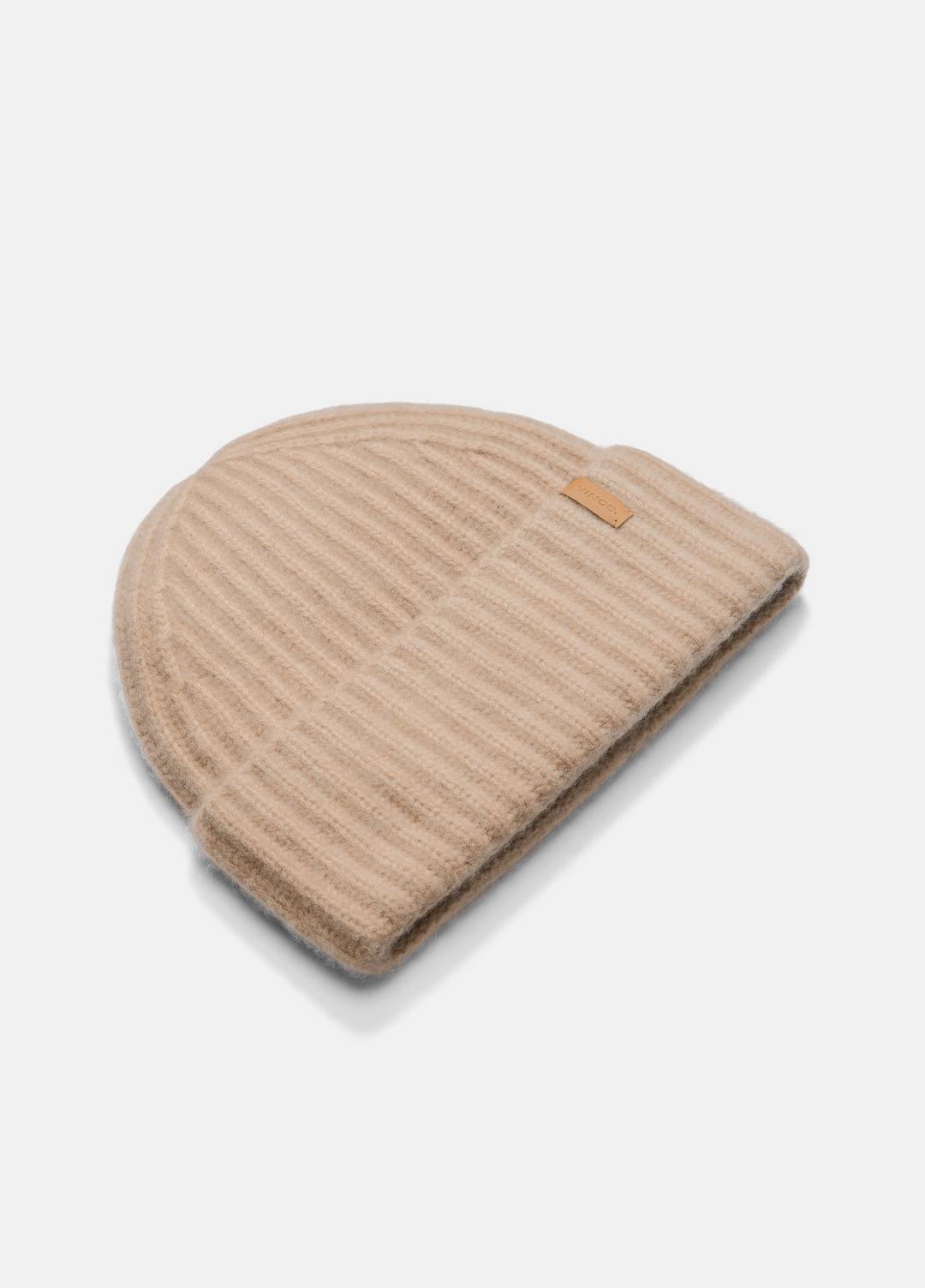 Plush Cashmere Chunky-Knit Beanie in Scarves & Hats - CAMEL | VINCE Women