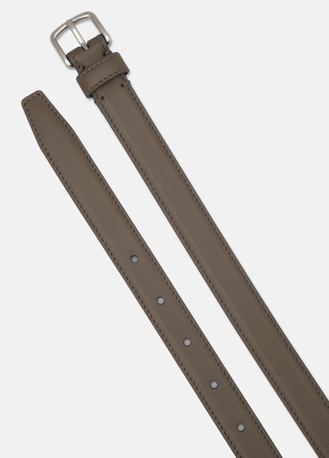 Women’s 20mm Stitched Leather Belt in Belts - HAZEL VINE | VINCE Women