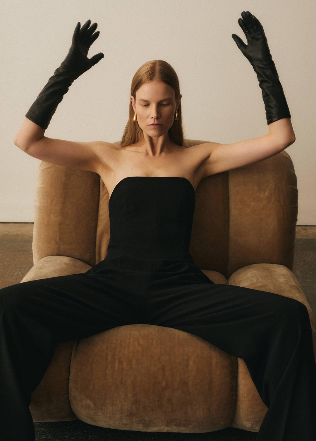 Cashmere-Lined Medium Leather Glove in Gloves - BLACK | VINCE Women