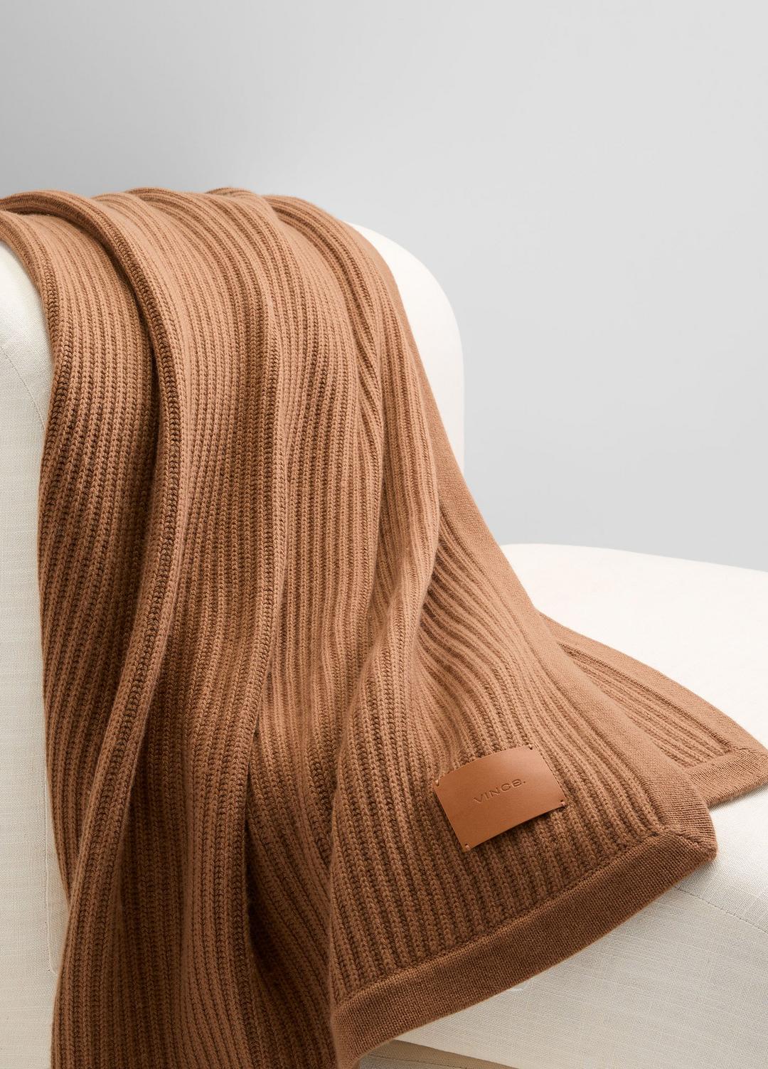 Wool and Cashmere Cardigan-Stitch Throw in Pillows & Blankets - MINK | VINCE Women