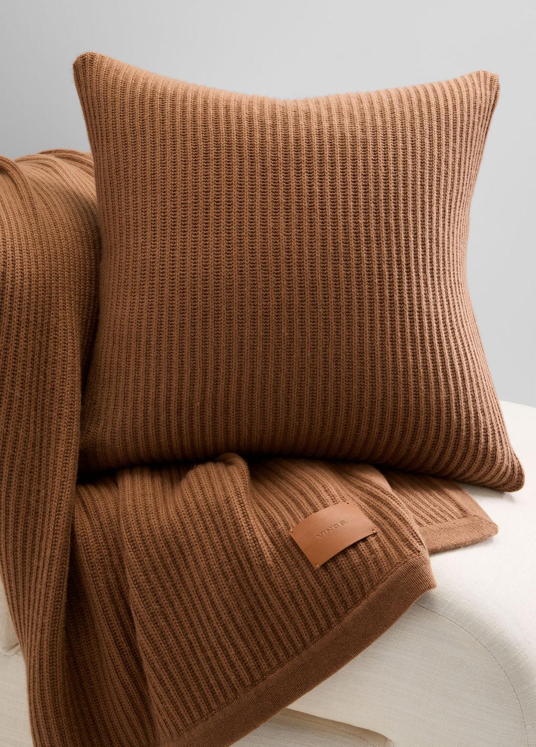 Wool and Cashmere Cardigan-Stitch Pillow in Pillows & Blankets - MINK | VINCE Women