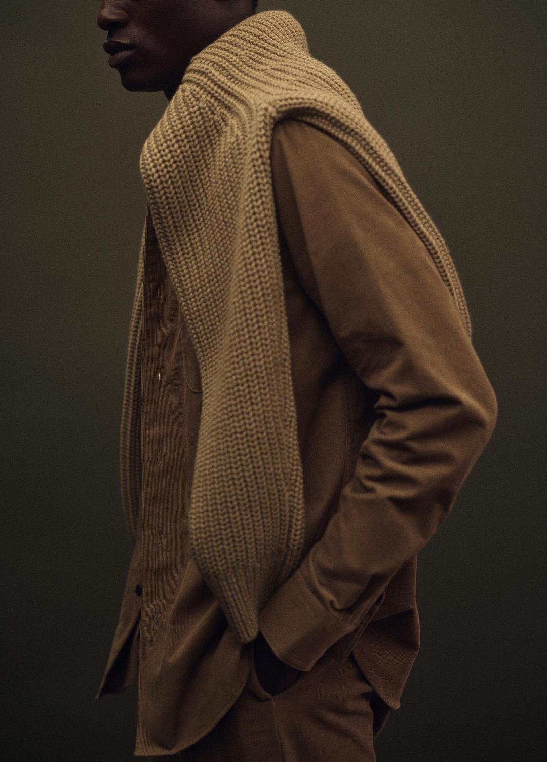 Utility Shaker Merino Wool Sweater in Crew Neck - HEATHER RIVER SAND | VINCE Men