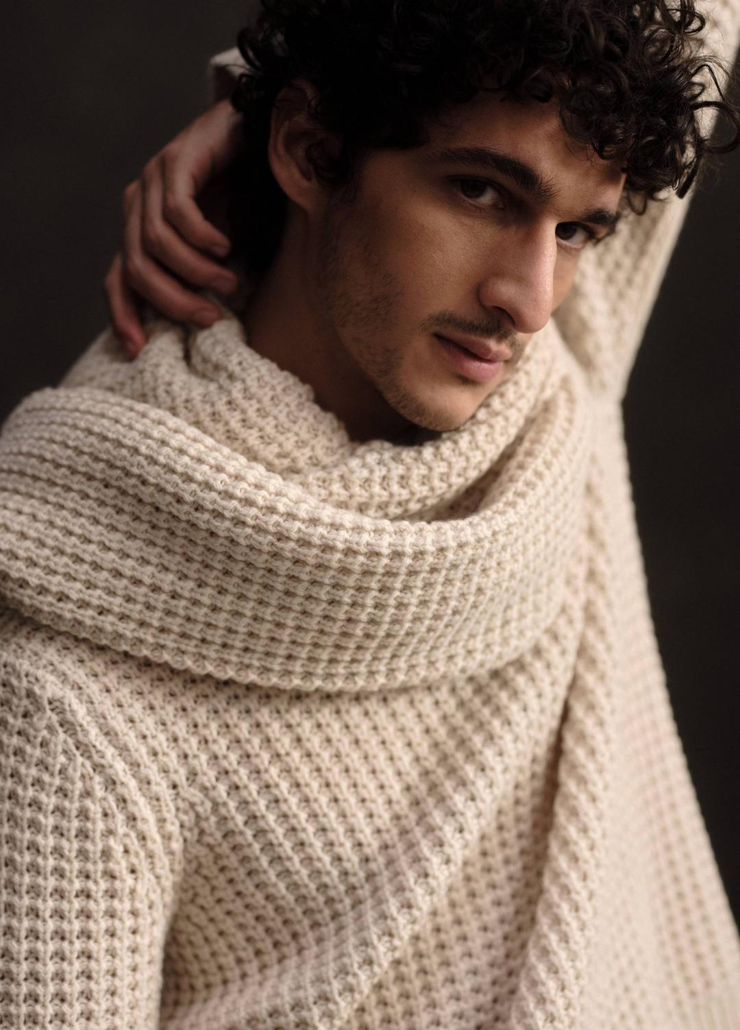 Macro-Waffle Crew Neck Sweater in Crew Neck - PEBBLE WHITE | VINCE Men