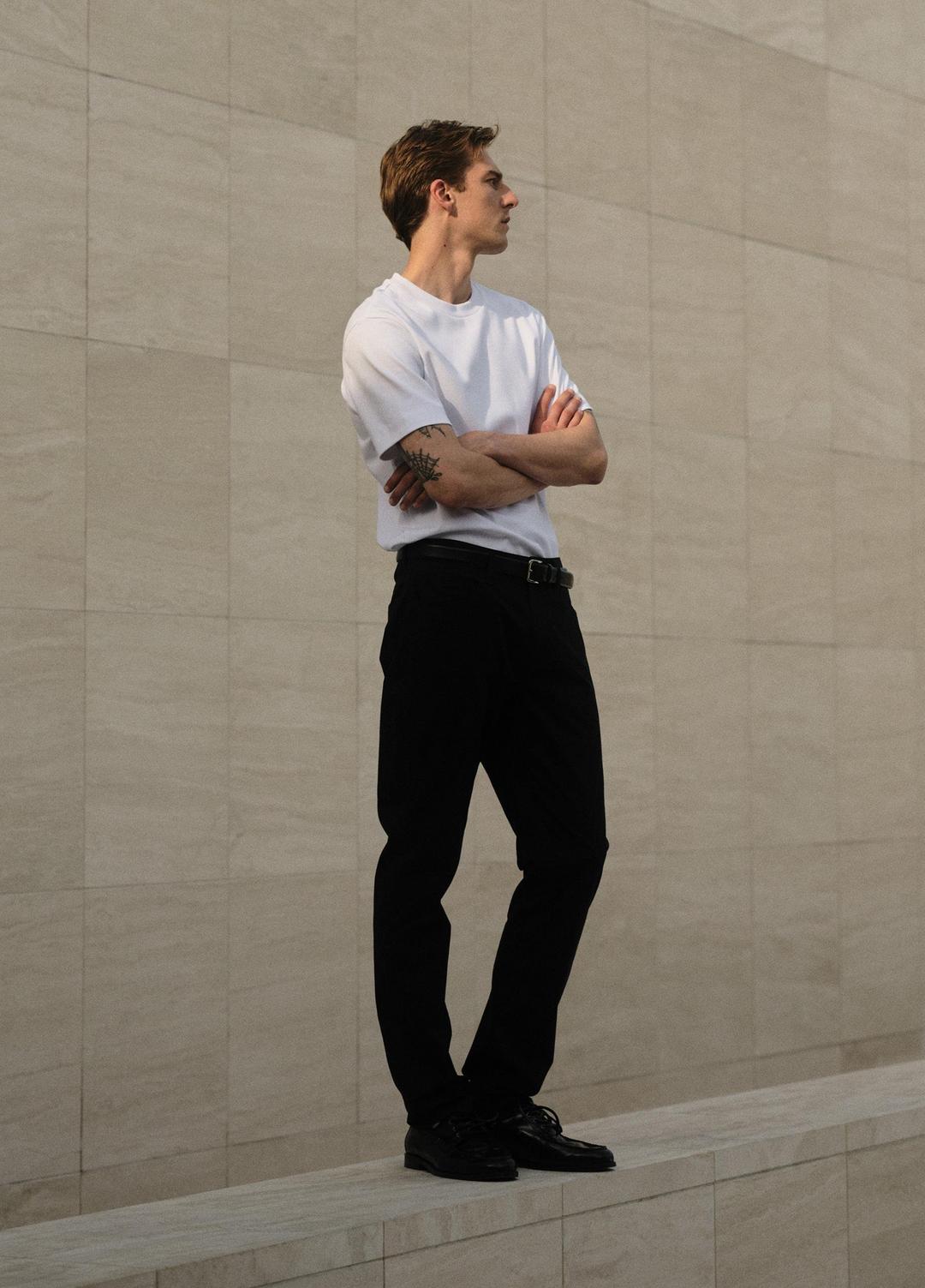 Dylan Slim Cotton Chino Pant in Trousers - BLACK | VINCE Men