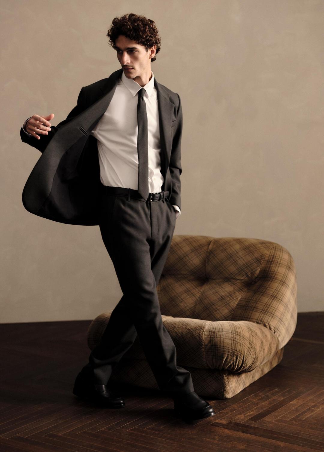 Owen Athletic Wool Suiting Pant in Trousers - BLACK | VINCE Men