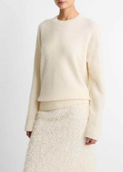 VINCE Women Plush Cashmere Crew Neck Sweater in Crew Neck OFF WHITE