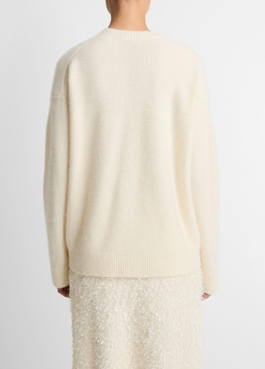 VINCE Women Plush Cashmere Crew Neck Sweater in Crew Neck OFF WHITE