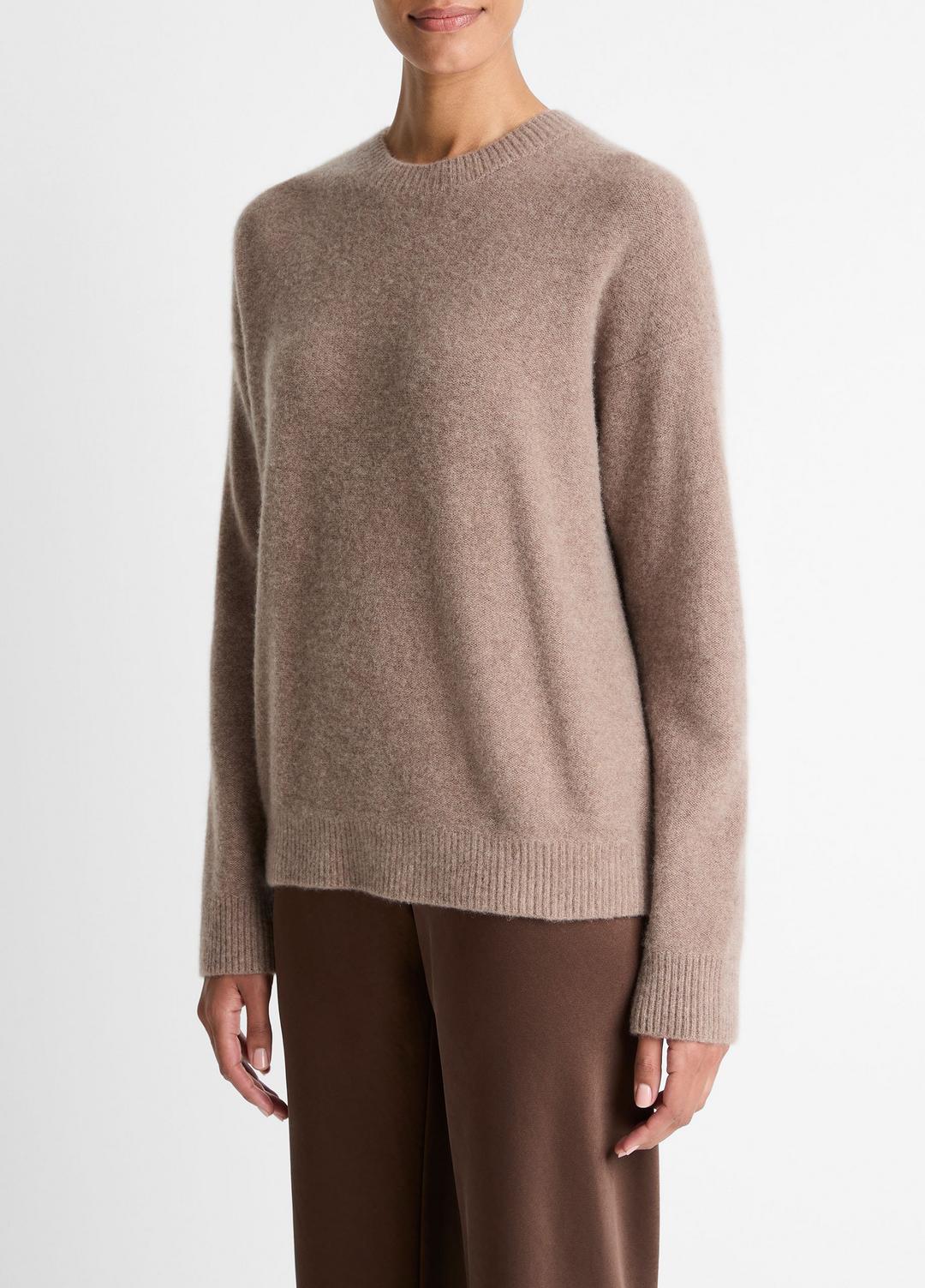 VINCE Women Plush Cashmere Crew Neck Sweater in Crew Neck HEATHER DOE
