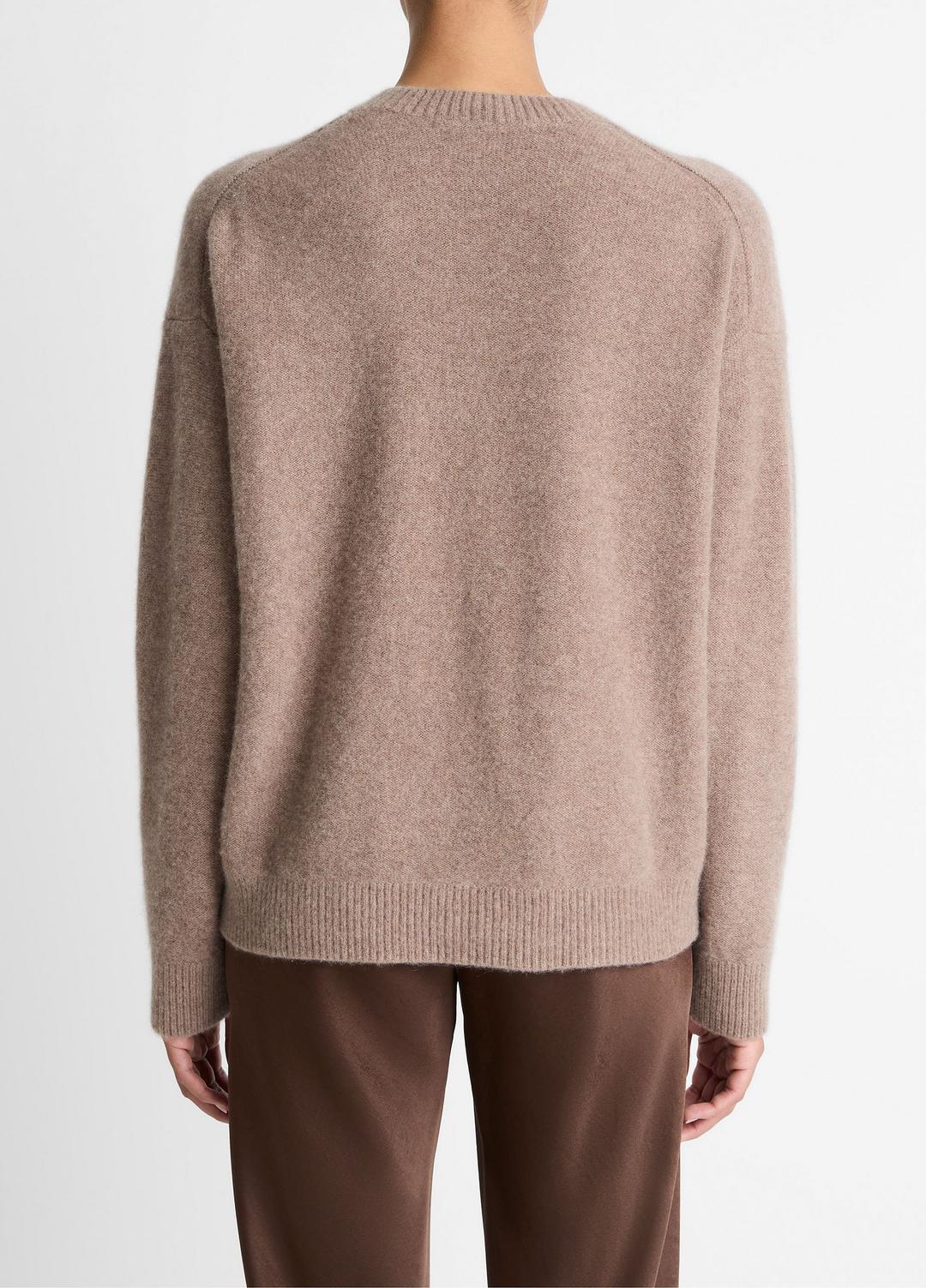 VINCE Women Plush Cashmere Crew Neck Sweater in Crew Neck HEATHER DOE