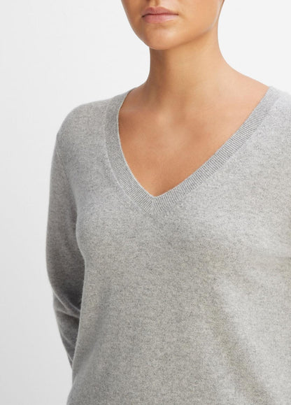 VINCE Women Cashmere Weekend V-Neck Sweater in V-Neck HEATHER STEEL