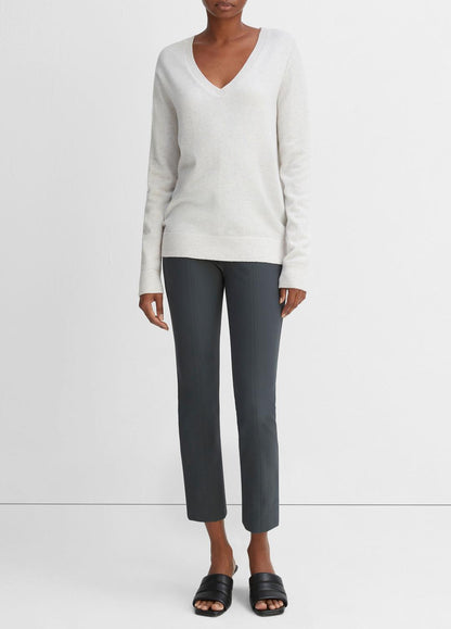 VINCE Women Cashmere Weekend V-Neck Sweater in V-Neck HEATHER WHITE