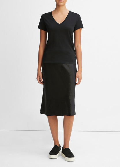 VINCE Women Essential Pima Cotton V-Neck T-Shirt in Short Sleeve BLACK