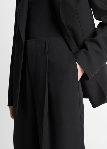 VINCE Women High-Waist Pleated Trouser in Trousers BLACK