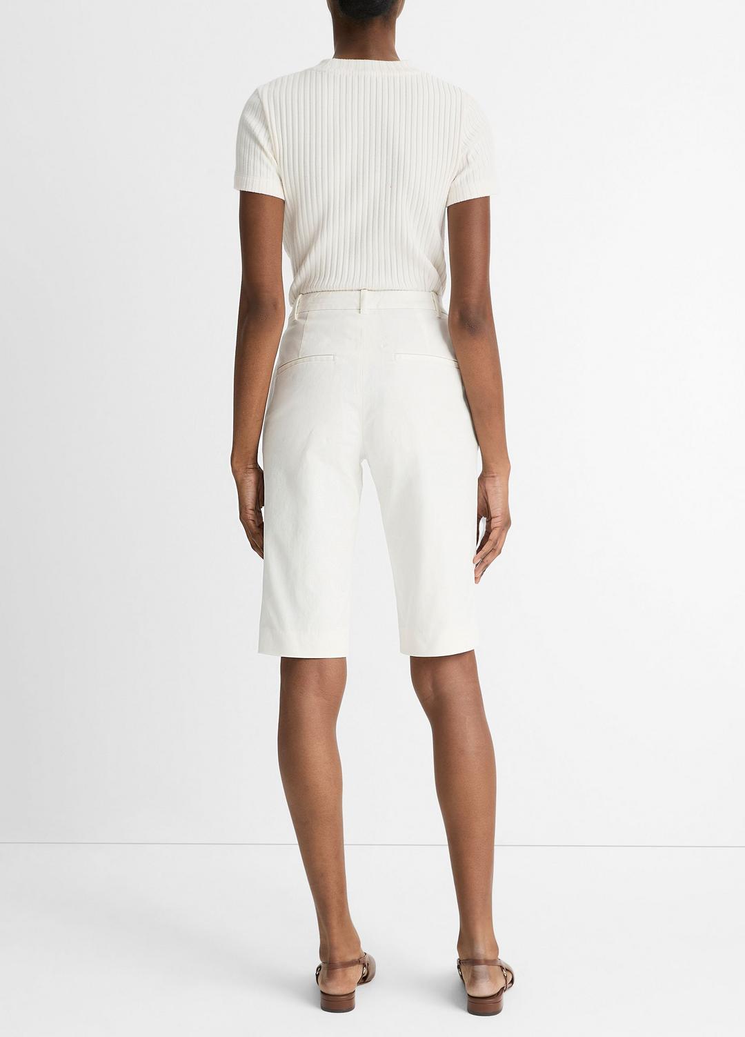 VINCE Women Italian Stretch-Cotton Chino Short in Shorts OFF WHITE