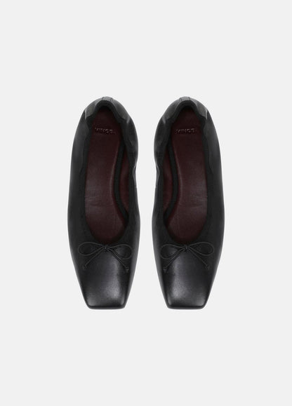 VINCE Women Darla Leather Ballet Flat in Loafers & Flats BLACK