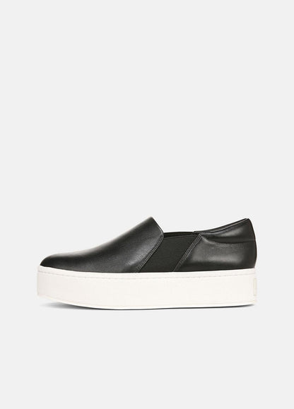 VINCE Women Warren Leather Sneaker in Sneakers BLACK