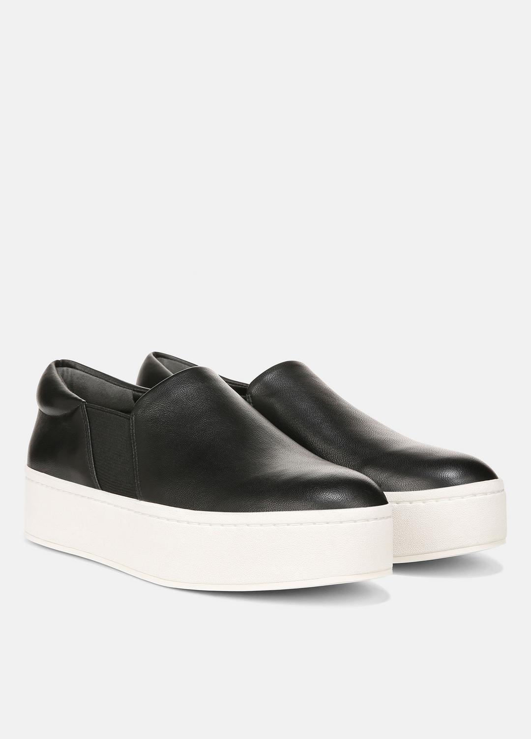 VINCE Women Warren Leather Sneaker in Sneakers BLACK
