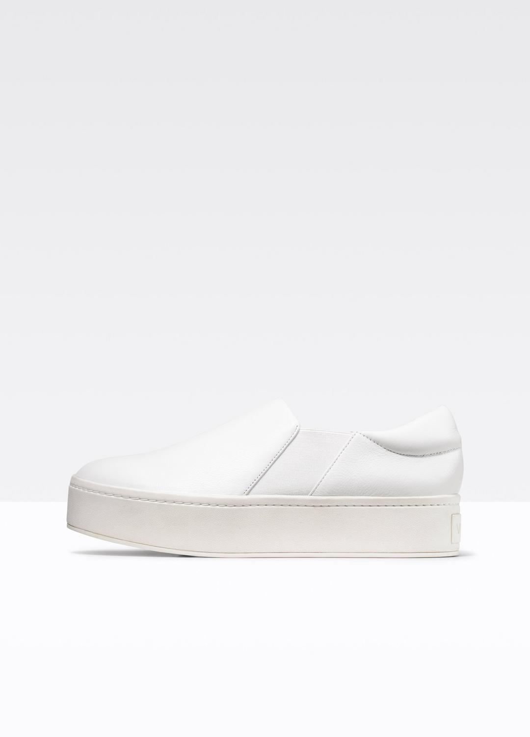 VINCE Women Leather Warren Sneaker in Sneakers PLASTER