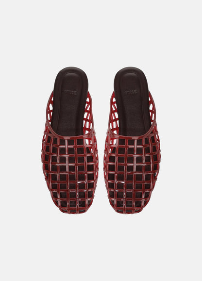 VINCE Women Barcelona Jelly Sandal in Sandals POPPY RED