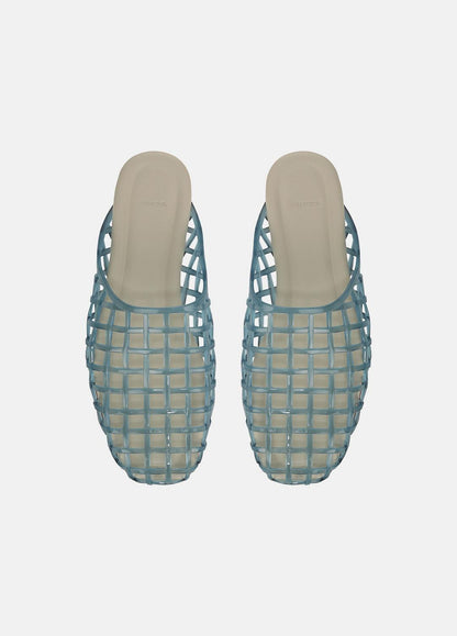 VINCE Women Barcelona Jelly Sandal in Sandals OCEANIC/NEUTRAL