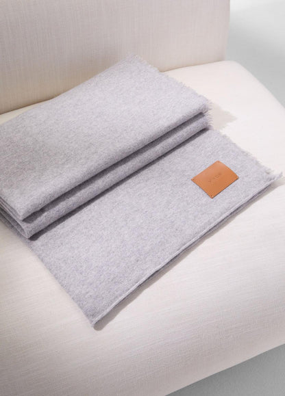 VINCE Women Cashmere Reverse Jersey Throw in Pillows & Blankets HEATHER GREY